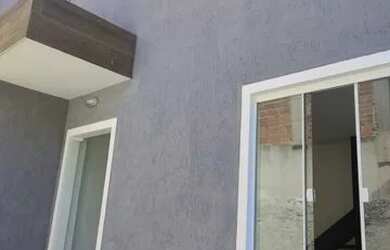 Imagem: A casa possui 2 Dormitórios, 2 Banheiros e 100m² de Área