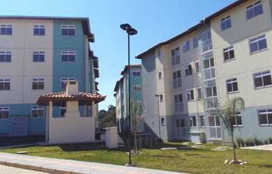 Imagem: O apartamento possui 2 Dormitórios, 1 Banheiro, 1 Vaga na garagem