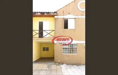 Imagem: A casa possui 2 Dormitórios, 2 Banheiros, 1 Vaga na garagem