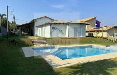 Imagem: A casa em condomínio possui 4 Dormitórios, 5 Banheiros, 5