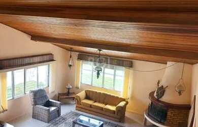 Imagem 11: Casa em Guaíba. Piscina, Churrasqueira, Área de serviçoeLareira