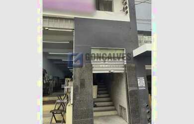 Imagem: O depósito possui 350m² de Área e está localizado em Santa