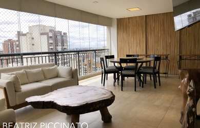 Imagem: O apartamento possui 3 Dormitórios, 4 Banheiros, 4 Vagas na