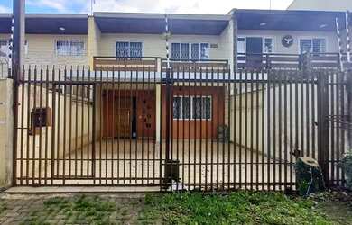 Imagem: A casa em condomínio possui 3 Dormitórios, 3 Banheiros, 2