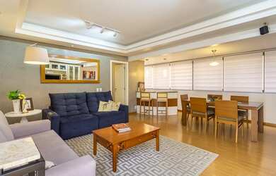 Imagem: O apartamento possui 3 Dormitórios, 2 Banheiros, 2 Vagas na