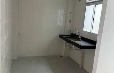 Imagem: O apartamento possui 2 Dormitórios, 1 Banheiro e está localizado