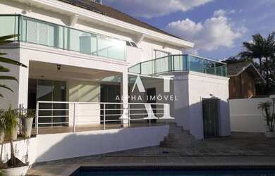 Imagem: A casa em condomínio possui 5 Dormitórios, 5 Banheiros, 5