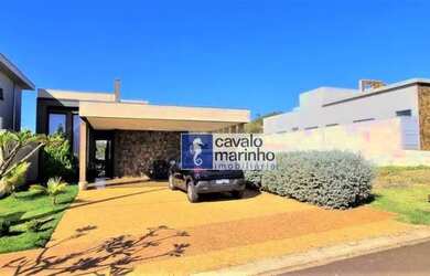 Imagem: A casa em condomínio possui 3 Dormitórios, 3 Banheiros, 5