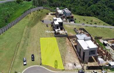 Imagem: O terreno possui 432m² de Área, Imóvel novo e está localizado