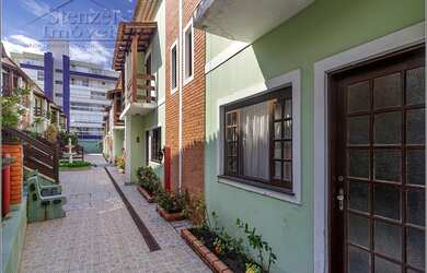 Imagem: A casa em condomínio possui 2 Dormitórios, 2 Banheiros, 1