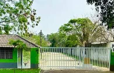 Imagem: O terreno possui 180m² de Área e está localizado em Guaratiba