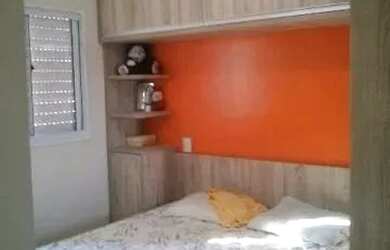 Imagem: O apartamento possui 2 Dormitórios, 1 Banheiro, 1 Vaga na garagem