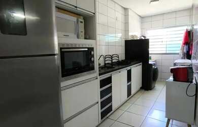 Imagem: O apartamento possui 3 Dormitórios, 2 Banheiros, 2 Vagas na