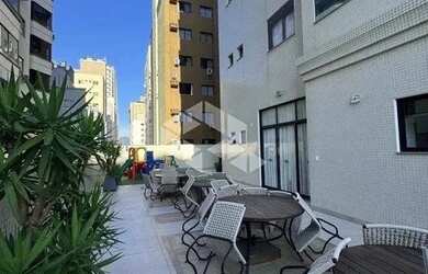 Imagem 14: Apartamento com 4 suítes e 3 vagas de garagem em Itapema, quadra mar