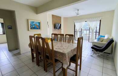 Imagem: O apartamento possui 3 Dormitórios, 2 Banheiros, 2 Vagas na