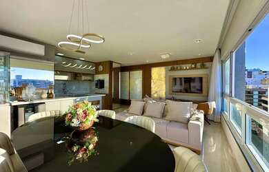 Imagem 6: Apartamento 3 dormitórios mobiliado e decorado alto padrão no Centro...