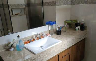 Imagem 6: Casa para venda tem 250 metros quadrados com 4 quartos em Jardim Regina...