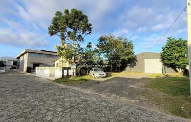 Imagem: O depósito possui 169m² de Área e está localizado em Urussanguinha