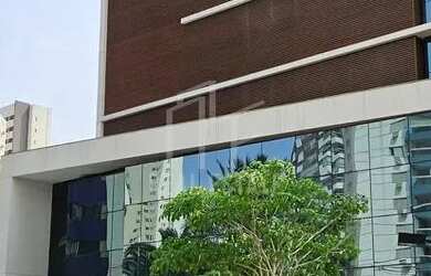 Imagem: O apartamento possui 3 Dormitórios, 2 Banheiros, 4 Vagas na