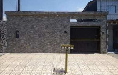 Imagem: A casa possui 2 Dormitórios, 1 Banheiro, 5 Vagas na garagem