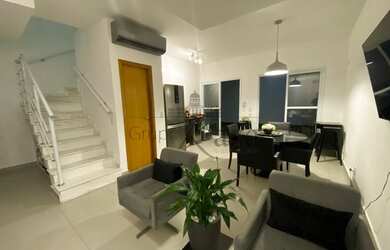 Imagem: A casa em condomínio possui 3 Dormitórios, 2 Banheiros, 2