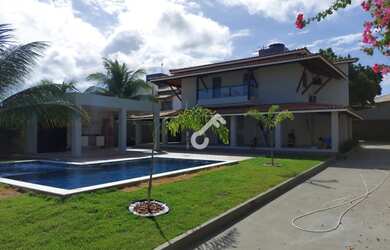 Imagem: A casa em condomínio possui 4 Dormitórios, 1 Banheiro, 380m²