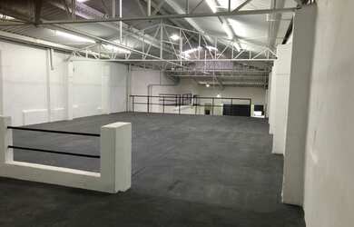 Imagem 8: Loja e sobreloja grandes bem localizadas na Santa Ifigênia para locação...