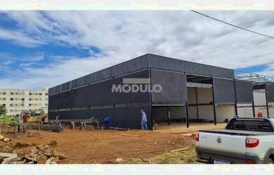 Imagem: O depósito possui 900m² de Área e está localizado em Shopping