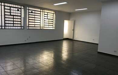 Imagem 10: Loja e sobreloja grandes bem localizadas na Santa Ifigênia para locação...