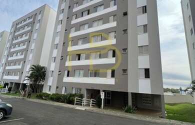 Imagem: O apartamento possui 3 Dormitórios, 1 Banheiro, 1 Vaga na garagem