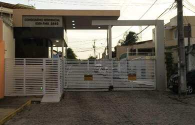 Imagem: A casa em condomínio possui 3 Dormitórios, 3 Banheiros, 5