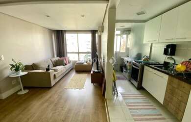 Imagem: O apartamento possui 2 Dormitórios, 1 Banheiro, 1 Vaga na garagem