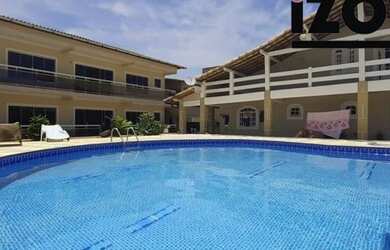 Imagem: A casa possui 4 Dormitórios, 4 Banheiros, 2 Vagas na garagem