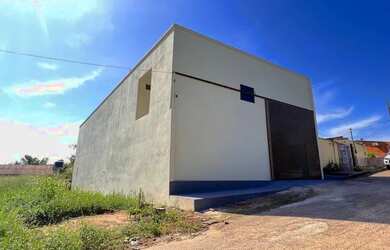 Imagem: O depósito possui 4 Vagas na garagem, 500m² de Área, Imóvel