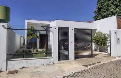 Imagem: A casa em condomínio possui 2 Dormitórios, 2 Banheiros, 2