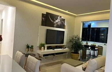 Imagem: O apartamento possui 2 Dormitórios, 2 Banheiros, 2 Vagas na