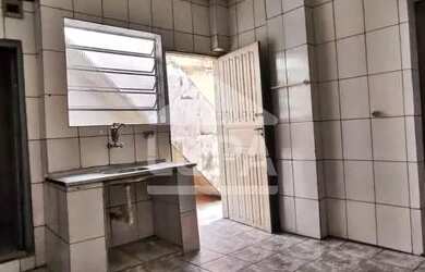 Imagem: A casa para alugar possui 1 Dormitório, 1 Banheiro e 30m²