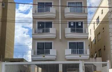 Imagem: O apartamento possui 1 Dormitório, 1 Banheiro, 1 Vaga na garagem