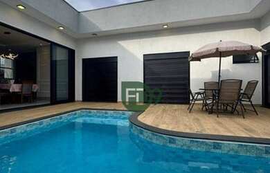 Imagem: A casa em condomínio possui 3 Dormitórios, 1 Banheiro, 4 Vagas