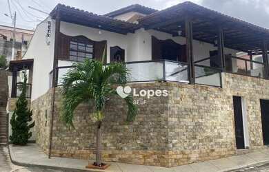 Imagem: A casa em condomínio possui 3 Dormitórios, 4 Banheiros, 100m²