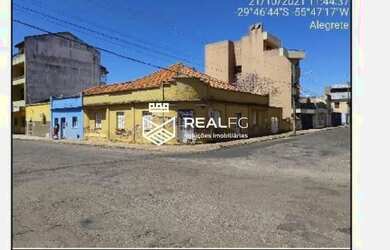 Imagem: O apartamento possui 3 Dormitórios, 1 Banheiro e 291m² de