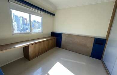 Imagem 15: Alugo anual Apartamento com 3 dormitórios