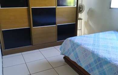 Imagem: A casa possui 4 Dormitórios, 3 Banheiros, 3 Vagas na garagem