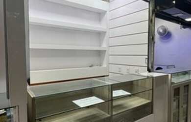 Imagem: O depósito possui 1 Vaga na garagem, 5m² de Área e está