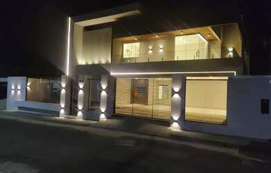 Imagem: A casa em condomínio possui 5 Dormitórios, 5 Banheiros, 5