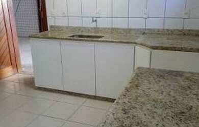 Imagem: A casa possui 3 Dormitórios, 3 Banheiros, 2 Vagas na garagem