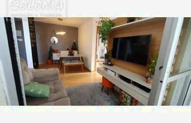 Imagem: O apartamento possui 2 Dormitórios, 1 Banheiro, 1 Vaga na garagem