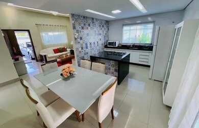 Imagem: A casa em condomínio possui 3 Dormitórios, 2 Banheiros, 2