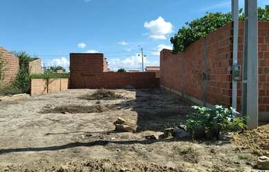 Imagem: O terreno possui 200m² de Área e está localizado em Topázio