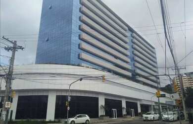 Imagem: O depósito possui 1 Vaga na garagem, 36m² de Área e está